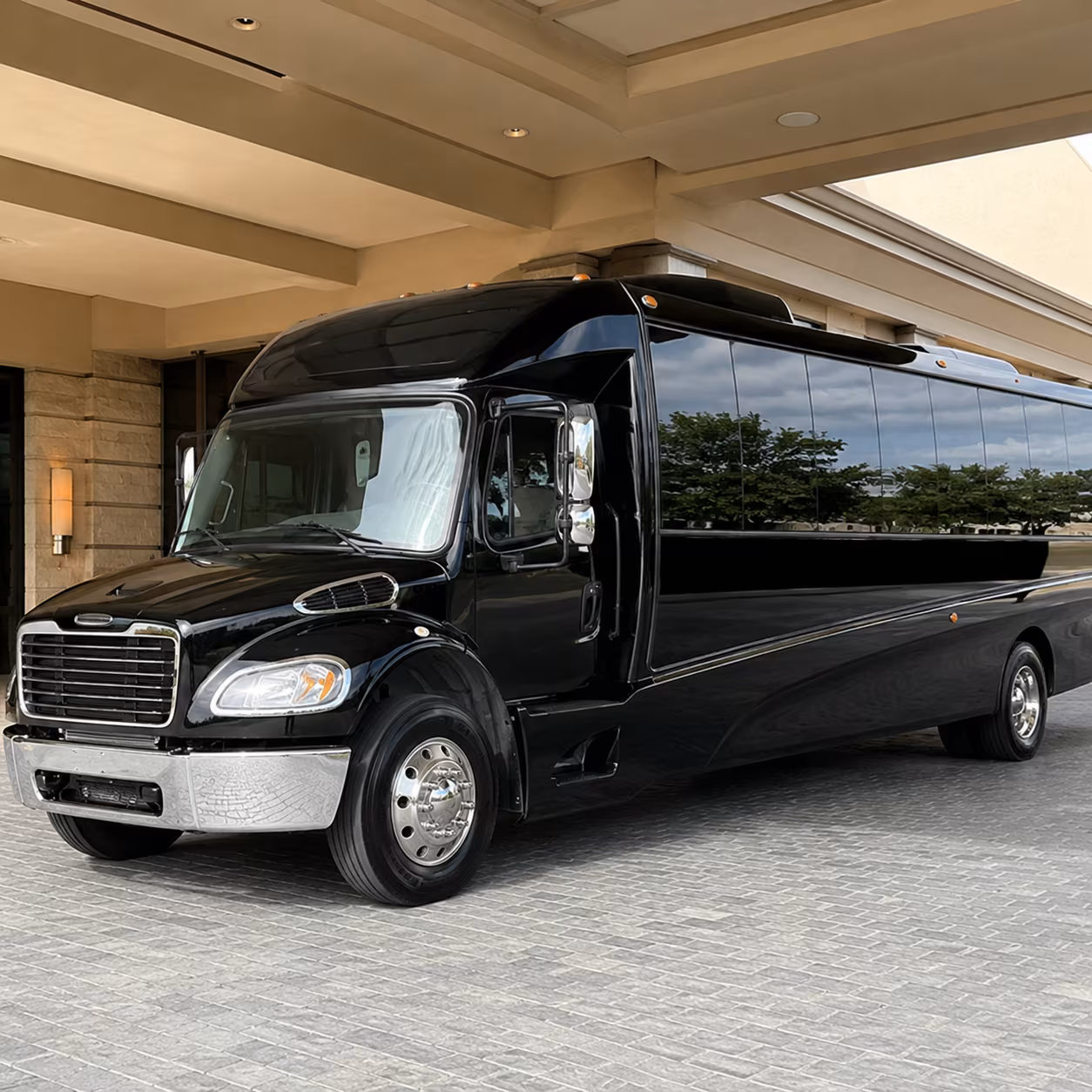 milpitas 25 passenger minibus