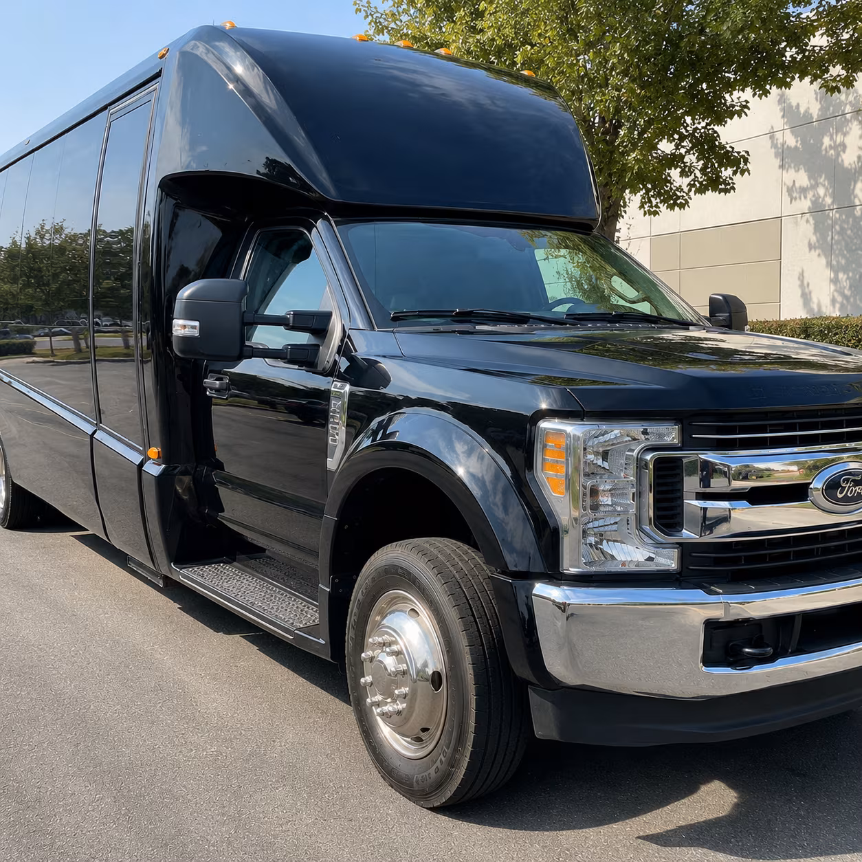 minibus rentals for smaller milpitas prom groups who want their own ride