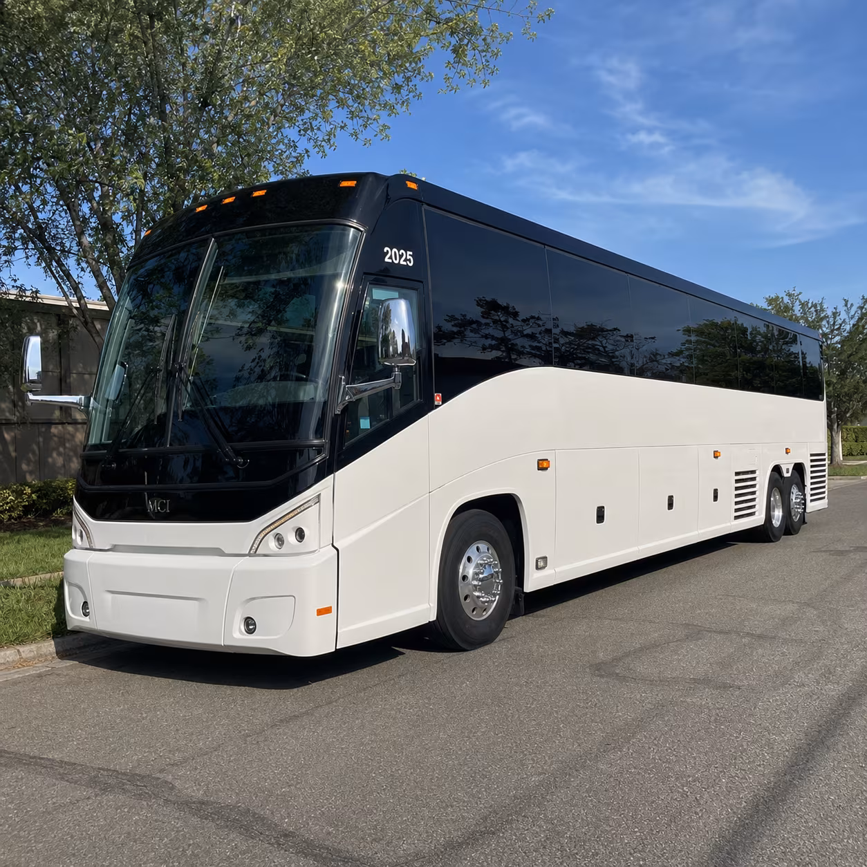 oakland international airport bus rentals for milpitas groups